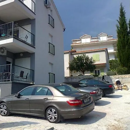 Modern Sea View Apartment