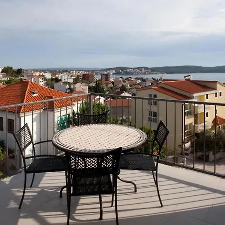 Apartment Modern Sea View